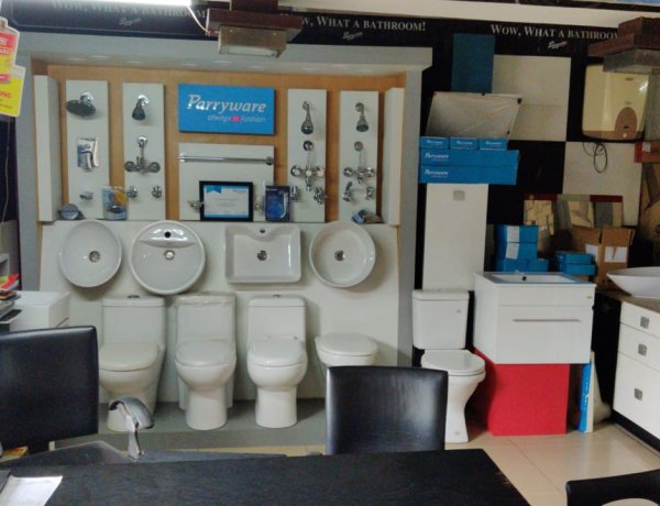 सेनेटरी-हार्डवेयर सामग्री की बिक्री घटी, व्यवसायियों की परेशानियां बढ़ी