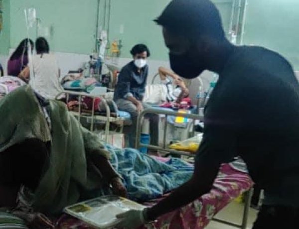 इंडिया यंग फाउंडेशन कर रहा कोरोना पीड़ित मरीजों के लिए निशुल्क भोजन की व्यवस्था : रजनीश पांडेय