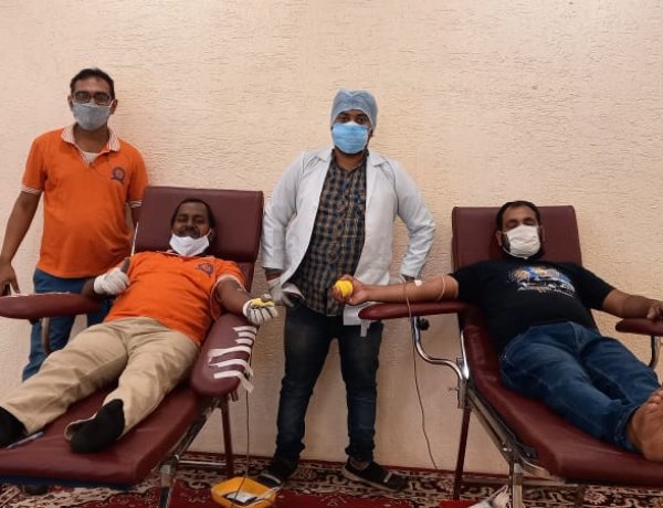 महर्षि सेवा संस्थान के रक्तदान शिविर में