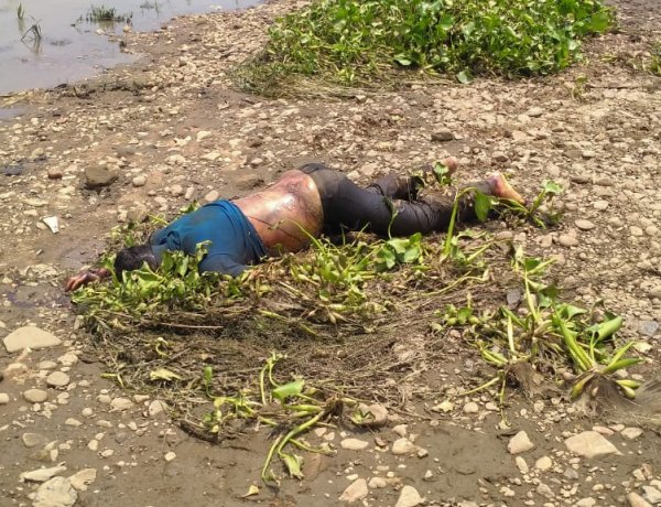 दो थाना क्षेत्रों के परिसीमा के आधार पर पड़ा रहा शव, थाना प्रभारी ने क्षेत्र से बाहर कह पल्ला झाडा