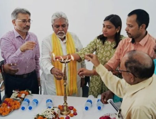 जीबीएम कॉलेज के नवनिर्मित पुस्कालय भवन का उद्घाटन डॉ. प्रेम कुमार द्वारा सम्पन्न, उद्घाटन समारोह में डॉ कुमार ने भविष्य में भी कॉलेज के निर्माण कार्य में सहयोग देते रहने का दिया आश्वासन