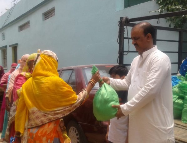 पीड़ित मानवता की सेवा से होती है सुखद अनुभूति : तनवीर खान