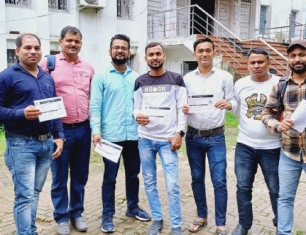 बीएड सत्र:-2021-23 द्वितीय वर्ष की परीक्षा समय पर होने से विद्यार्थियों में है खुशियों का माहौल