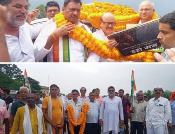 महाबोधी कॉलेज बेलागंज के पास कांग्रेस प्रदेश अध्यक्ष डॉ अखिलेश प्रसाद सिंह, तारिक अनवर एवम् शकील अहमद खान का भव्य स्वागत