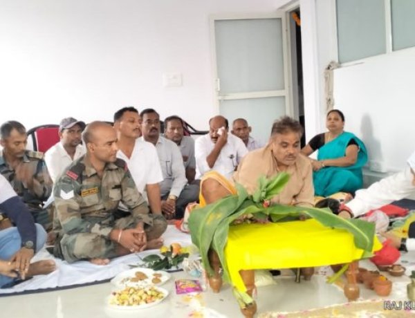 कमांडिंग ऑफिसर एमके शुक्ला ने नए भवन का किया उद्घाटन