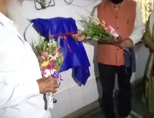 गुरुद्वारा गुरुसिंह सभा ने गुरविंदर सिंह सेठी को किया सम्मानित