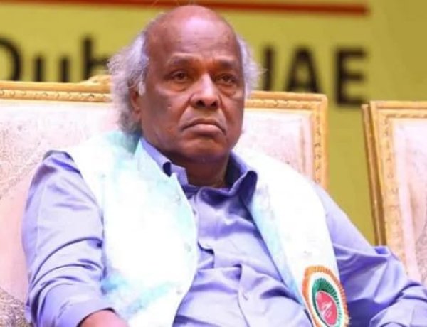 मशहूर शायर राहत इंदौरी का दिल का दौरा पड़ने से निधन, कोरोना का भी चल रहा था इलाज।