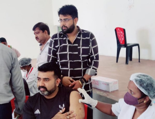 NSUI का सतरवा वैक्सीनेशन कैम्प लगा