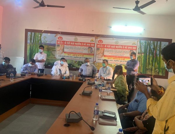 फ़ाइलेरिया रोधी दवाओं का सेवन दवा प्रशासकों के सामने ही सुनिश्चित करें – सुशांत गौरव, उपायुक्त सिमडेगा