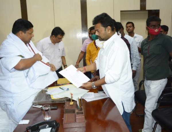 प्रोफेशनल कांग्रेस का प्रतिनिधिमंडल मिला कृषि मंत्री से