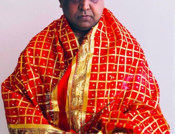 समाजसेवी सुधांशु सुमन वैश्विक महामारी कोरोना से मुक्ति के लिए नियमित कर रहे नवग्रह शांति जाप