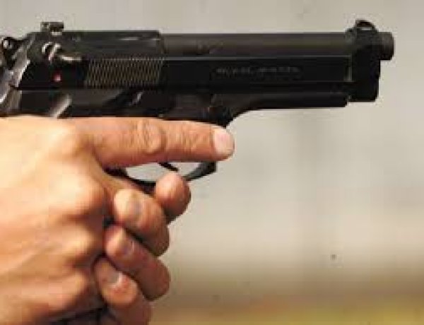 विधायक ढुल्लू महतो के करीबी चुनचुन-अशोक पर हुई गोलीबारी,बाल-बाल बचे