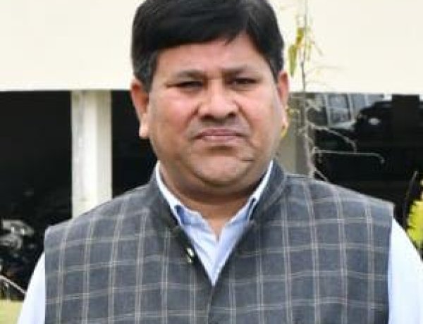 कोरोना से बचाव के लिए सरकारी आदेशों का सख्ती से अनुपालन सुनिश्चित करे सरकार : अजय राय