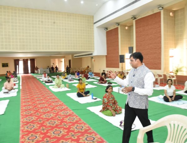 सीएमपीडीआई में दो दिवसीय कार्यशाला का समापन,बताए गए तनाव से मुक्ति के उपाय