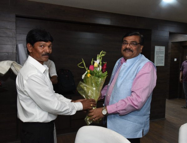 सीएमपीडीआई परिवार के चार सदस्य हुए सेवानिवृत्त,विदाई समारोह में किया गया सम्मानित