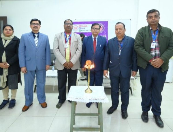 सरला बिरला विश्वविद्यालय में स्वामी विवेकानंद जयंती मनाई गई