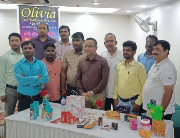 सुंदरता में चार चाँद लगाने बाज़ार में आ गया ओलिविया (OLIVIA) का मेकअप प्रोडक्ट