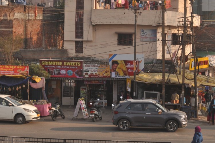 बिरसा चौक का सूरत-ए-हाल,प्रशासन पर भारी अतिक्रमणकारी