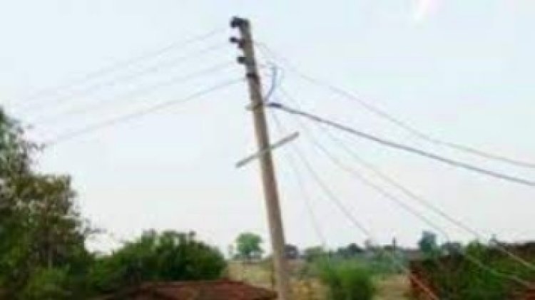 चक्रवाती तूफान में भी बिजली विभाग तत्पर ,कई स्थानों पर बिजली के पोल गिरे, विद्युत आपूर्ति की गई सामान्य