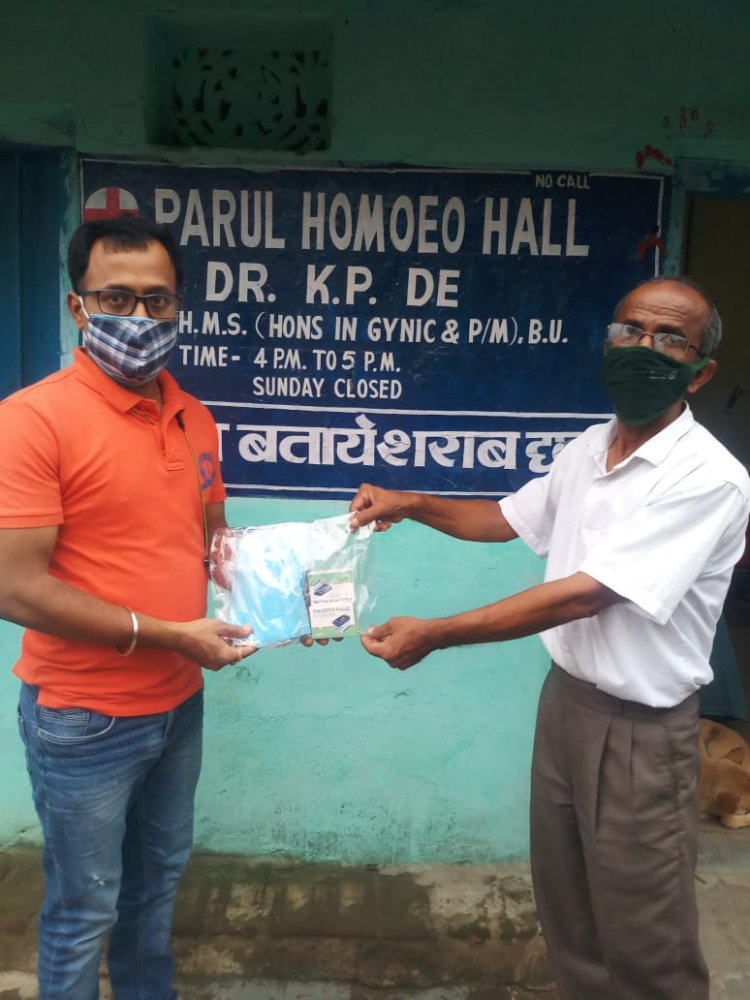 महर्षि सेवा संस्थान ने किया ऑक्सीमीटर और मास्क का वितरण