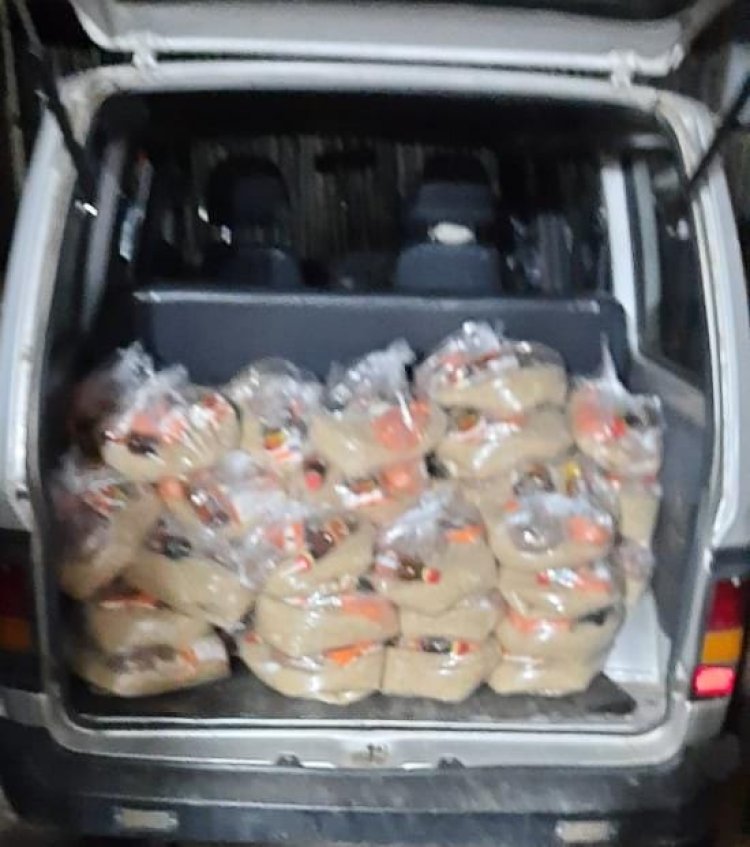 पीड़ितों को खाद्यान्न मुहैया कराने में जुटी है सामाजिक संस्था “आम जनता हेल्पलाइन”