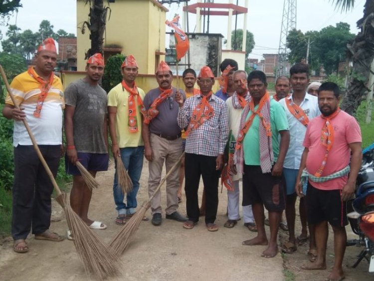 स्वच्छता ही सेवा’ कार्यक्रम के तहत नगर अध्यक्ष के नेतृत्व में लगाया गया झाड़ू, लोगों को स्वच्छता के प्रति किया जागरूक