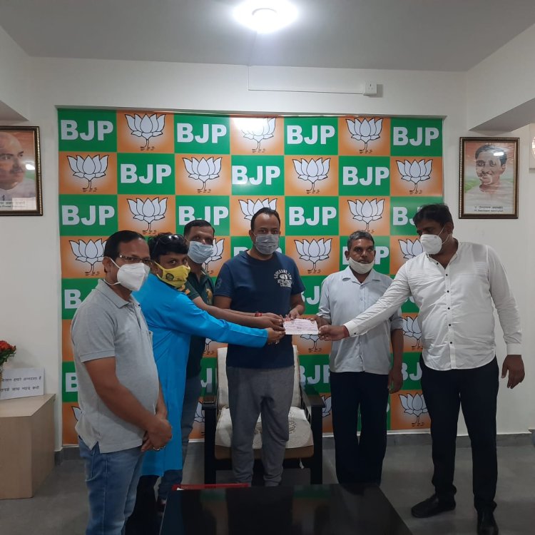 मारवाड़ी युवा मंच रांची दक्षिणी शाखा ने अल्पलास्टिक एनीमिया के मरीज गोलू को किया आर्थिक सहयोग