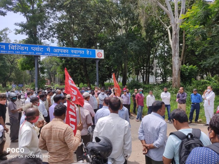 श्रमिक संगठनों ने एचईसी प्रबंधन को दिया अल्टीमेटम