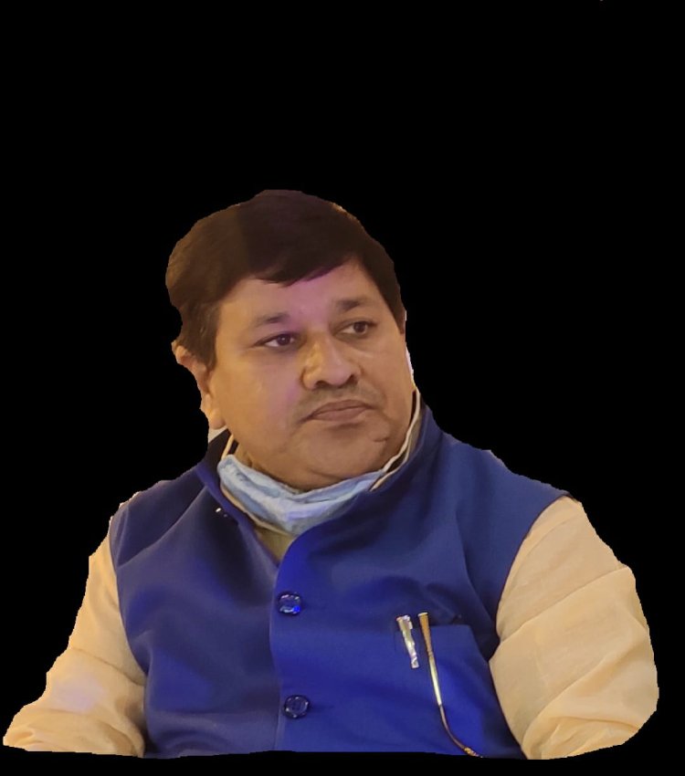 बिना वैक्सीनेशन सुनिश्चित कराए स्कूल खोलने की अनुमति देना अव्यावहारिक: अजय राय