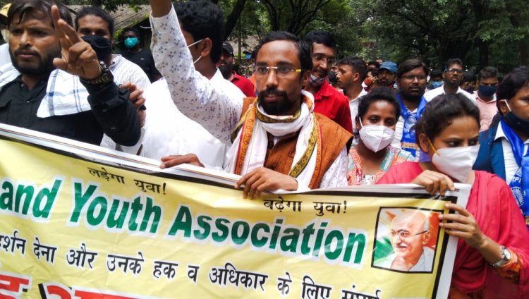 मुख्यमंत्री हेमंत सोरेन के जन्मदिन (10 अगस्त) को पूरे राज्य के युवाओं ने बेरोजगार दिवस के रूप में मनाने की दी चेतावनी