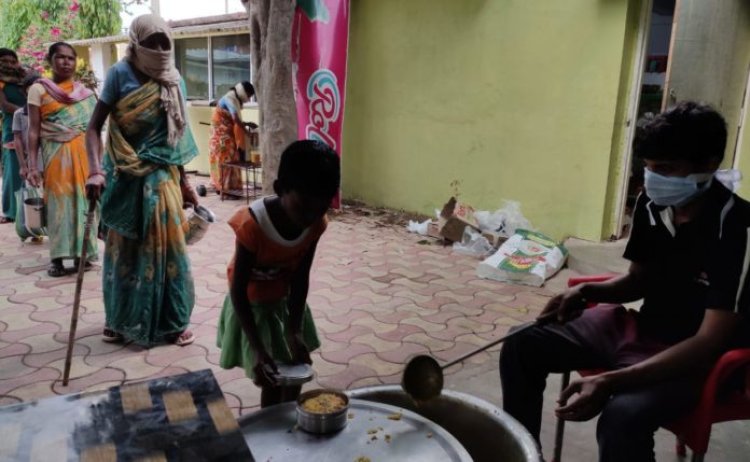 हैप्पी-चिल्ड्रन-स्कूल-पर