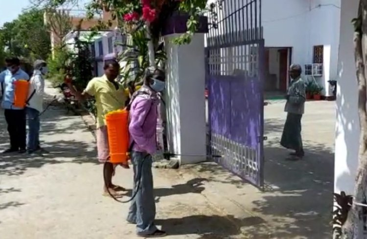 घोसवरी पंचायत के मुखिया द्वारा पुरे पंचायत को किया गया सैनिटाइजेशन….