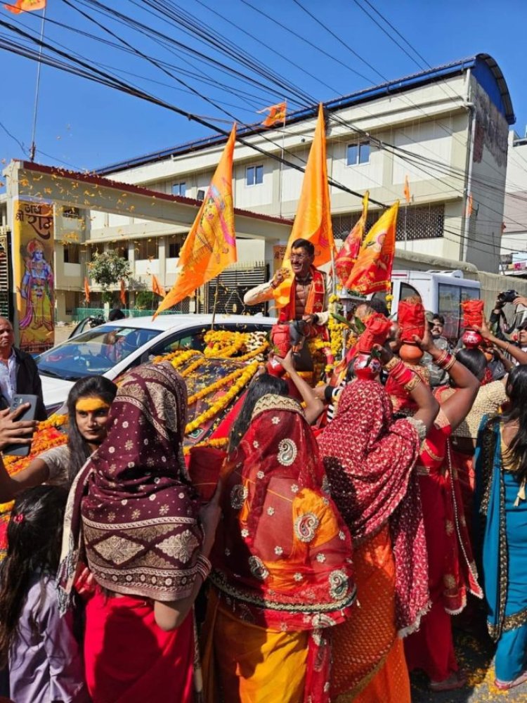 रामनवमी और दीपावली एक साथ मना रहे हैं राम भक्त