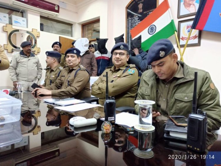 फार्च्यून जेम्स एंड ज्वेलरी शॉप में डाका डालने आये 5 अपराधी गिरफ्तार