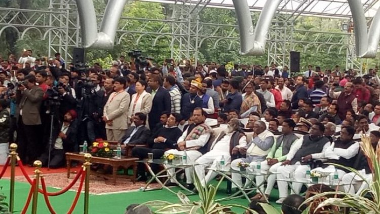 झारखंड में हेमंत सोरेन कैबिनेट का विस्तार, सात मंत्रियों ने ली शपथ