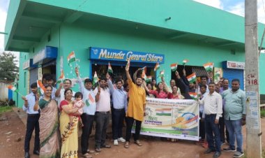 इक्फ़ाई विश्वविद्यालय के छात्रों, शिक्षकों ने हर घर तिरंगा अभियान के एक भाग के रूप में तिरंगा यात्रा निकाली