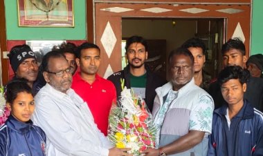 कराटेकारों ने विधायक सुखराम उरांव को किया सम्मानित, खिलाड़ियों को प्रोत्साहित करना प्राथमिकता- सुखराम उरांव