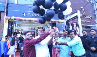 टाइटन ने रांची के हरमू रोड में खोला झारखंड का सबसे बड़ा और पहला ट्रॉम्बो स्टोर