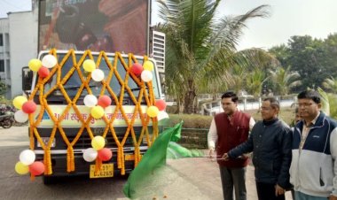 सड़क सुरक्षा जागरूकता रथ को हरी झंडी दिखा किया रवाना, आगामी सात दिनों तक जिले के विभिन्न प्रखंडों में रथ करेगा भ्रमण