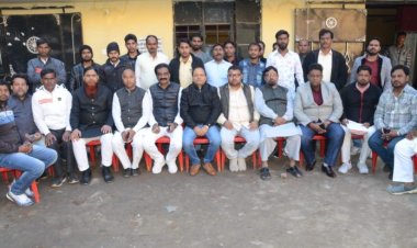 एआइएमआइएम के प्रदेश कार्यकारिणी की बैठक सम्पन, हुब्बान मलिक,असीम वक़ार को पार्टी से हटाने की मांग