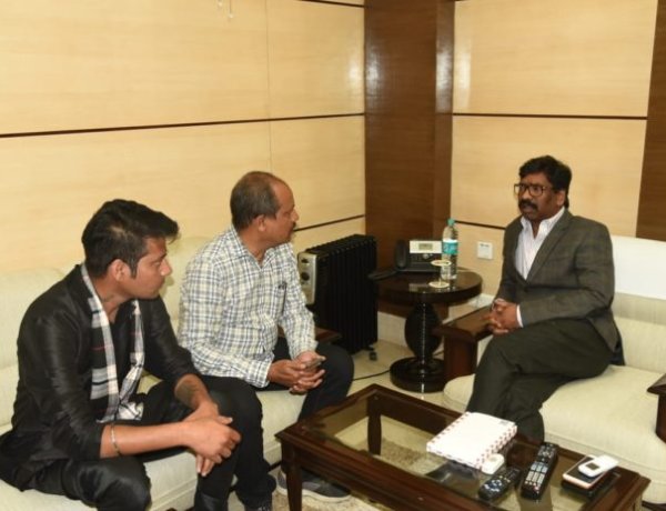 प्रेस क्लब की पहल पर कैंसर पीड़ित पत्रकार को मुख्यमंत्री हेमंत सोरेन ने हर संभव मदद देने की बात कही