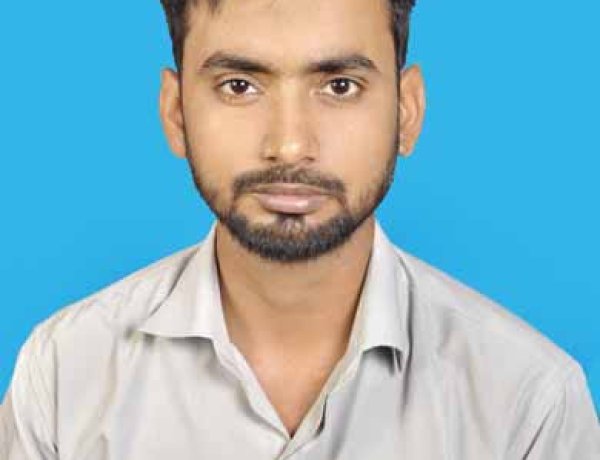 पैरामेडिकल में टॉप कर जीशान ने प्रदेश का नाम किया रौशन