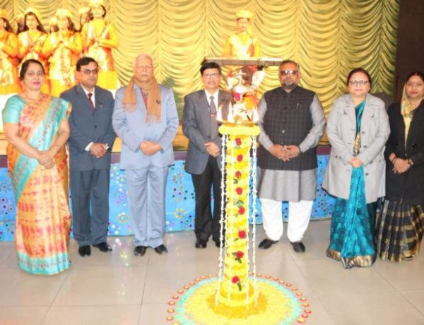 सरला बिरला के वार्षिकोत्सव में ” श्रद्धा – माटी को नमन ” का खूबसूरत मंचन