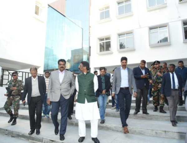 सीएम हेमंत ने झारखंड मंत्रालय परिसर का निरीक्षण किया