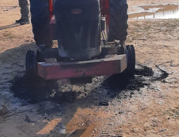 पलामू में नक्सलियों का तांडव,ट्रैक्टर को किया आग के हवाले