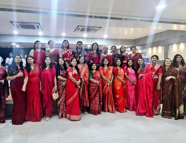 इनरव्हील क्लब ऑफ गया सनराइज की अध्यक्ष तेजस्वी नंदन, सचिव मधु प्रिया,व एडिटर बनीं मानसी राजपूत