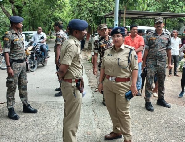 शेरघाटी कोर्ट में अंधाधुंध फायरिंग में दो लोगों को लगी गोली