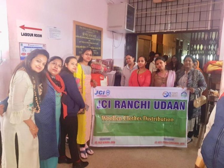जेसीआई,रांची उड़ान ने गरीबों-बेसहारों के बीच किया गर्म वस्त्र व अन्य उपयोगी सामग्री का वितरण,अध्यक्ष राखी गंगवाल ने कहा पीड़ित मानवता की सेवा से होती है सुखद अनुभूति