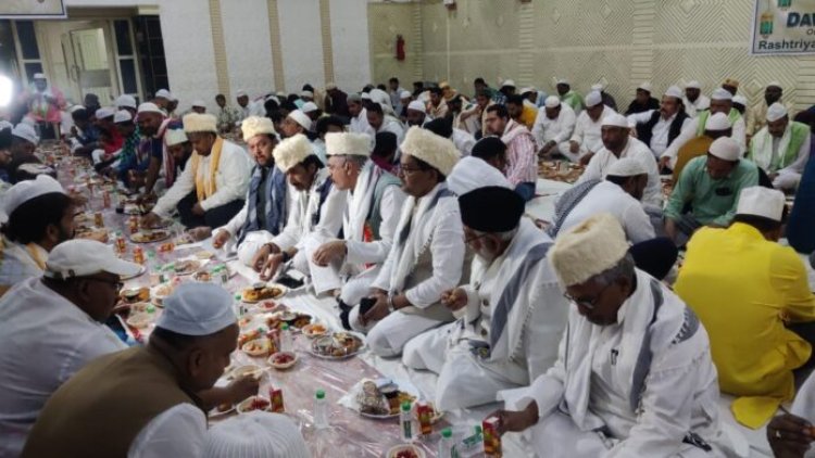 माह ए रमजान एकता व भाईचारगी की सीख देता है: सुबोधकांत सहाय