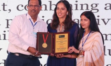 ब्राइट एंजेल्स प्ले स्कूल को मिला अग्रणी प्ले स्कूल का पुरस्कार 